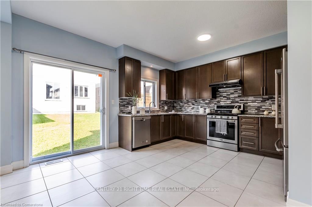 Photo 19 of 217 Watervale Crescent, Kitchener — HOMEH