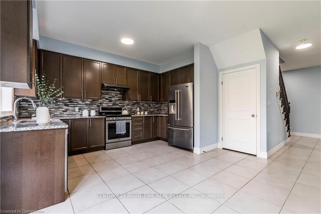 Photo 16 of 217 Watervale Crescent, Kitchener — HOMEH