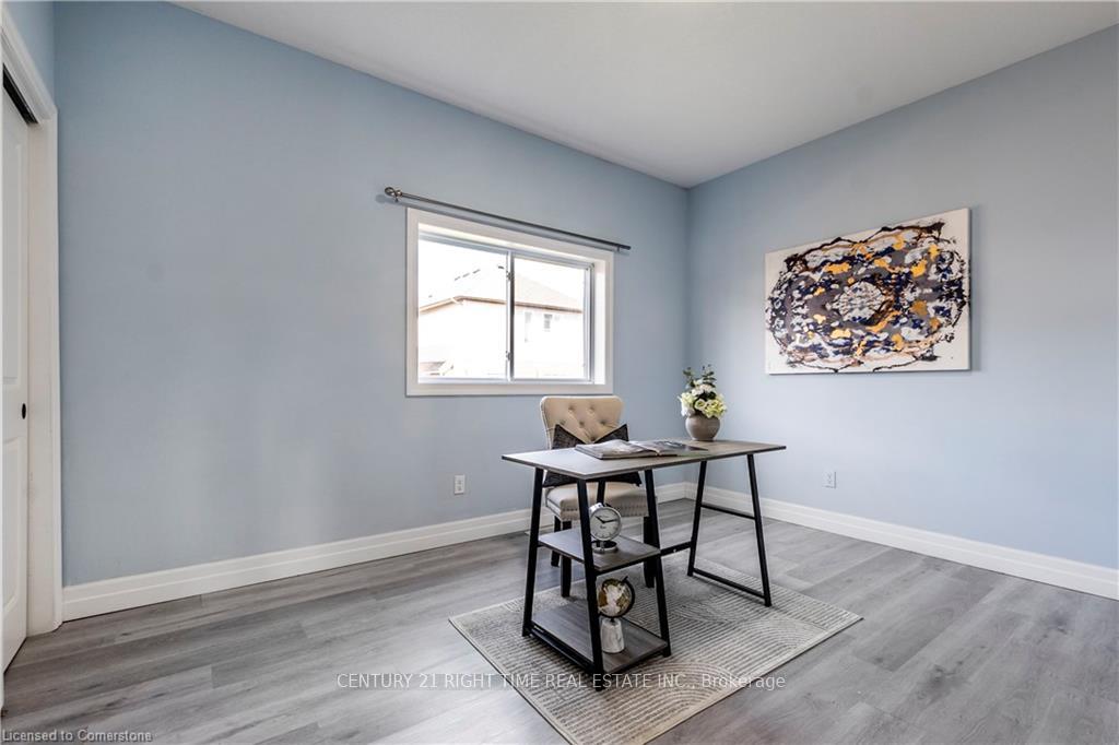 Photo 17 of 217 Watervale Crescent, Kitchener — HOMEH