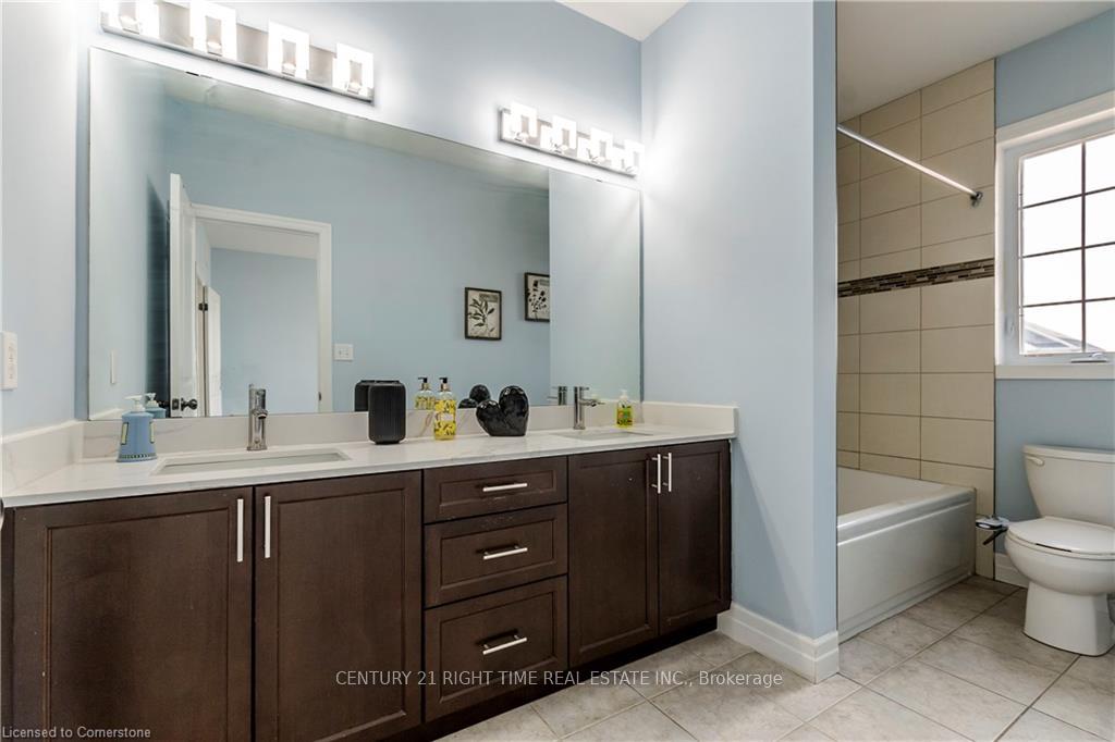 Photo 30 of 217 Watervale Crescent, Kitchener — HOMEH