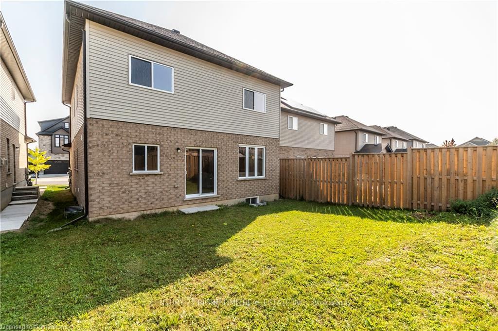 Photo 24 of 217 Watervale Crescent, Kitchener — HOMEH