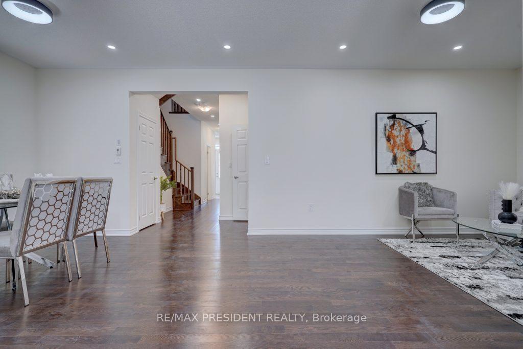 Photo 6 of 1303 Apollo Street, Oshawa, Eastdale — HOMEH