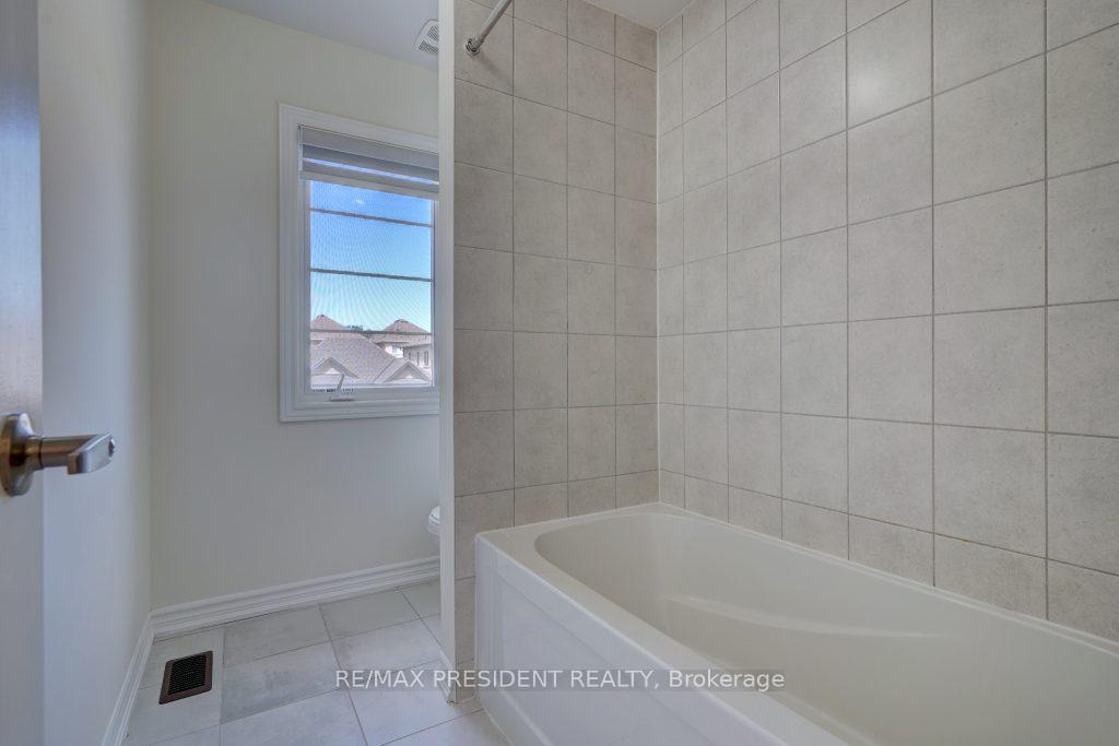 Photo 23 of 1303 Apollo Street, Oshawa, Eastdale — HOMEH