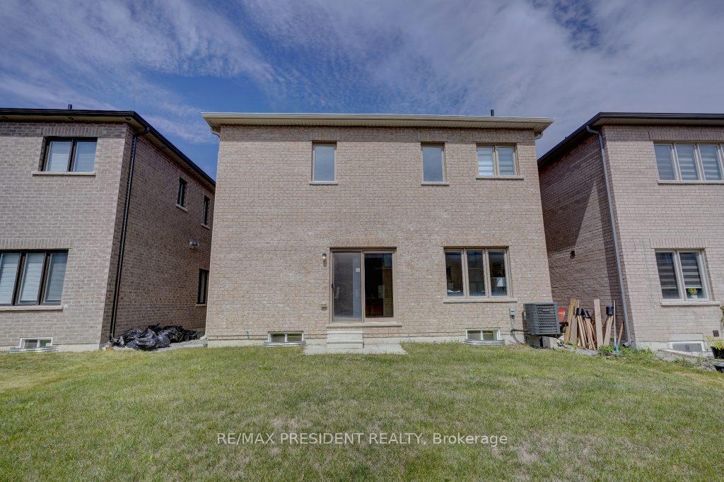 Photo 30 of 1303 Apollo Street, Oshawa, Eastdale — HOMEH