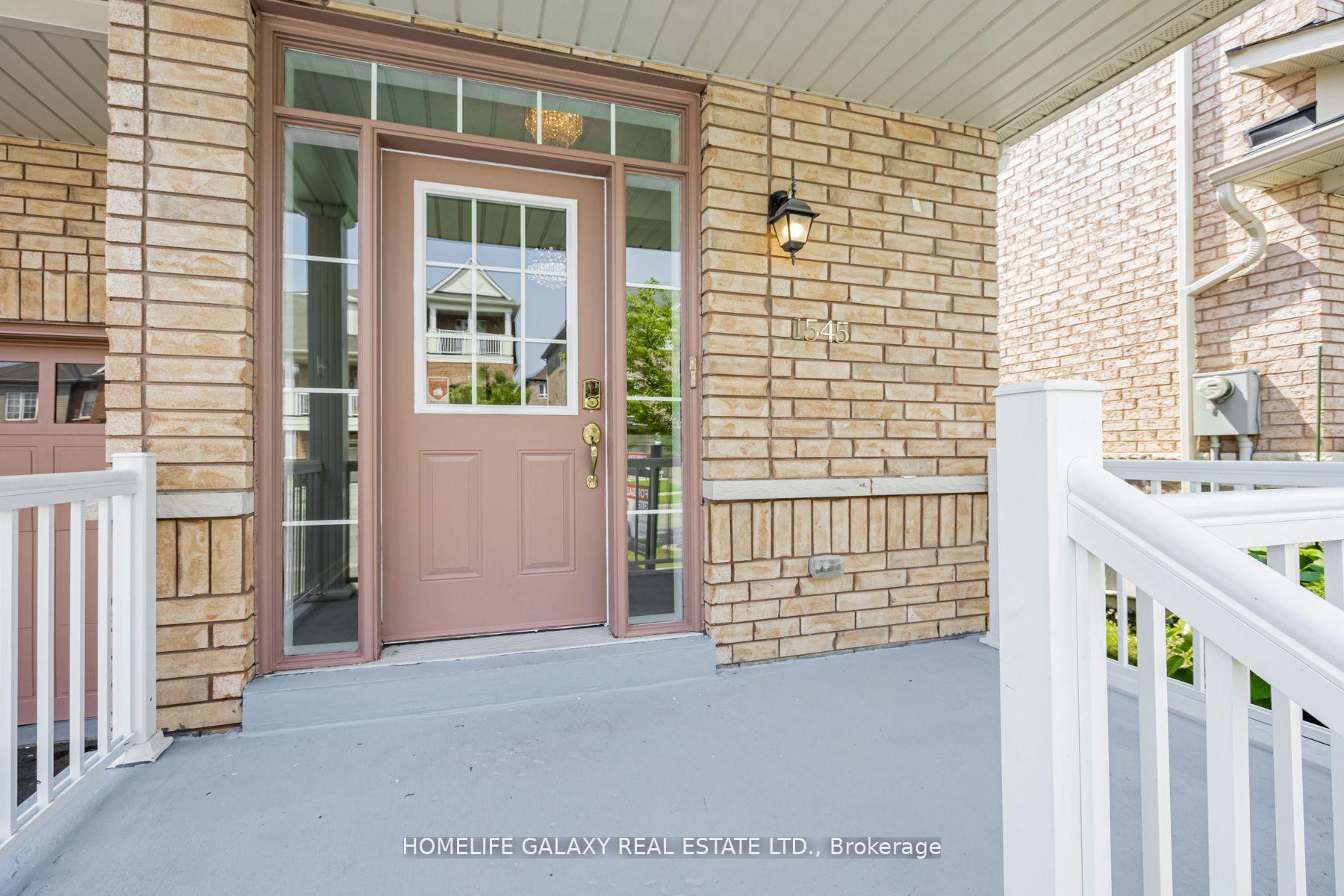 Photo 3 of 1545 Bruny Avenue S, Pickering, Duffin Heights — HOMEH