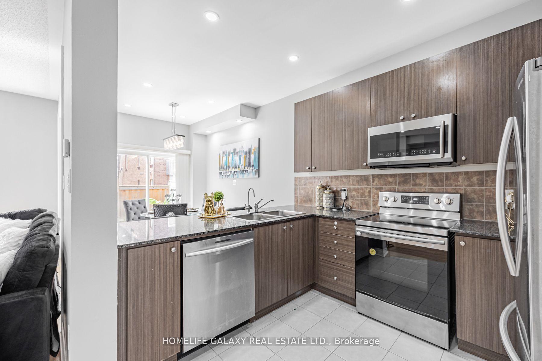 Photo 14 of 1545 Bruny Avenue S, Pickering, Duffin Heights — HOMEH
