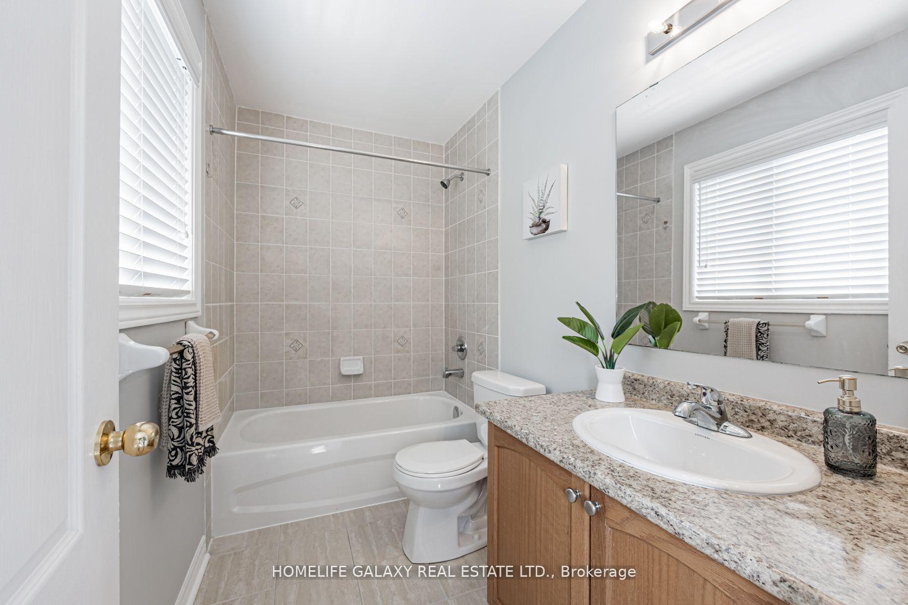 Photo 23 of 1545 Bruny Avenue S, Pickering, Duffin Heights — HOMEH