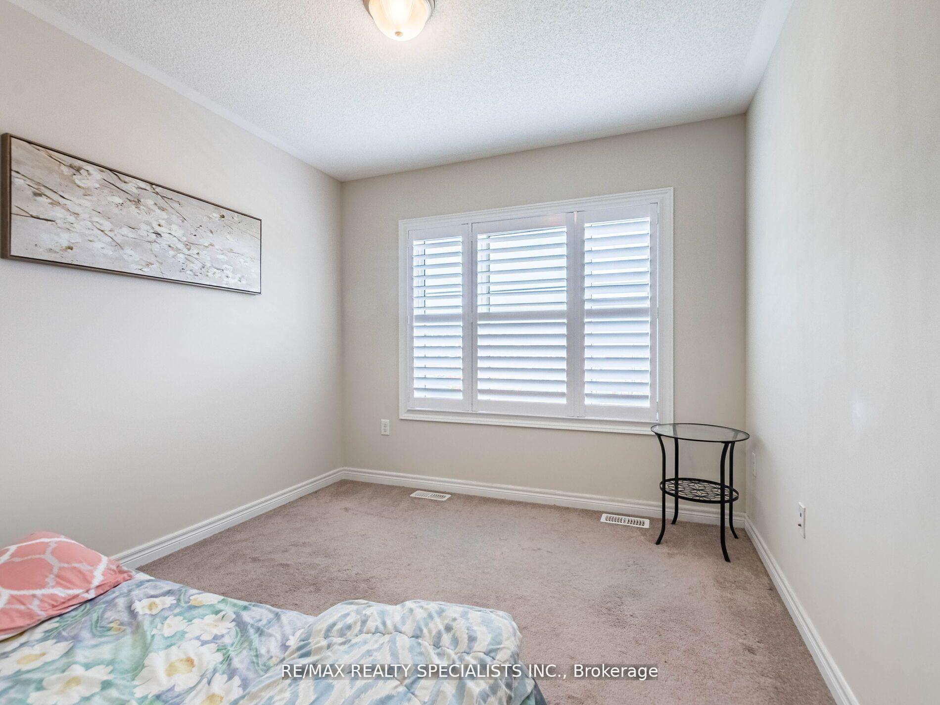 Photo 21 of 29 Finegan Circle, Brampton, Northwest Brampton — HOMEH
