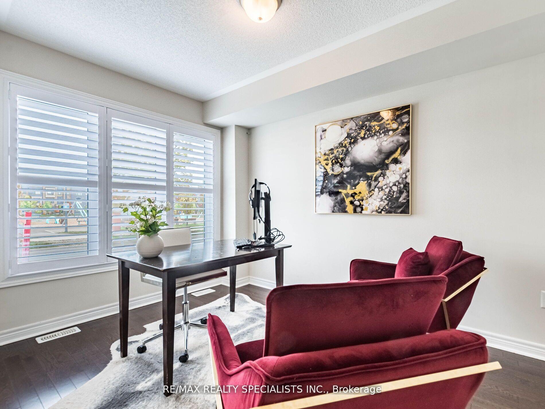 Photo 25 of 29 Finegan Circle, Brampton, Northwest Brampton — HOMEH