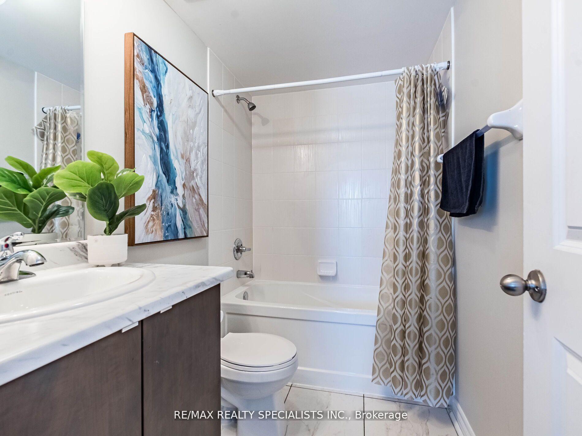 Photo 26 of 29 Finegan Circle, Brampton, Northwest Brampton — HOMEH