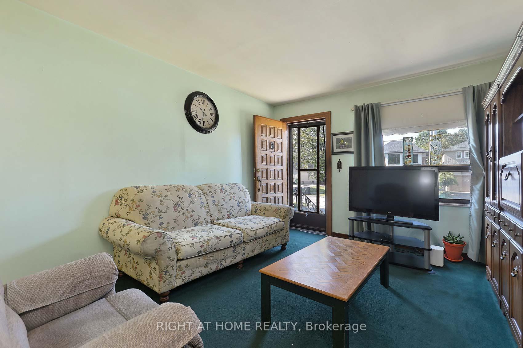 Photo 5 of 1171 Northmount Avenue, Mississauga, Lakeview — HOMEH