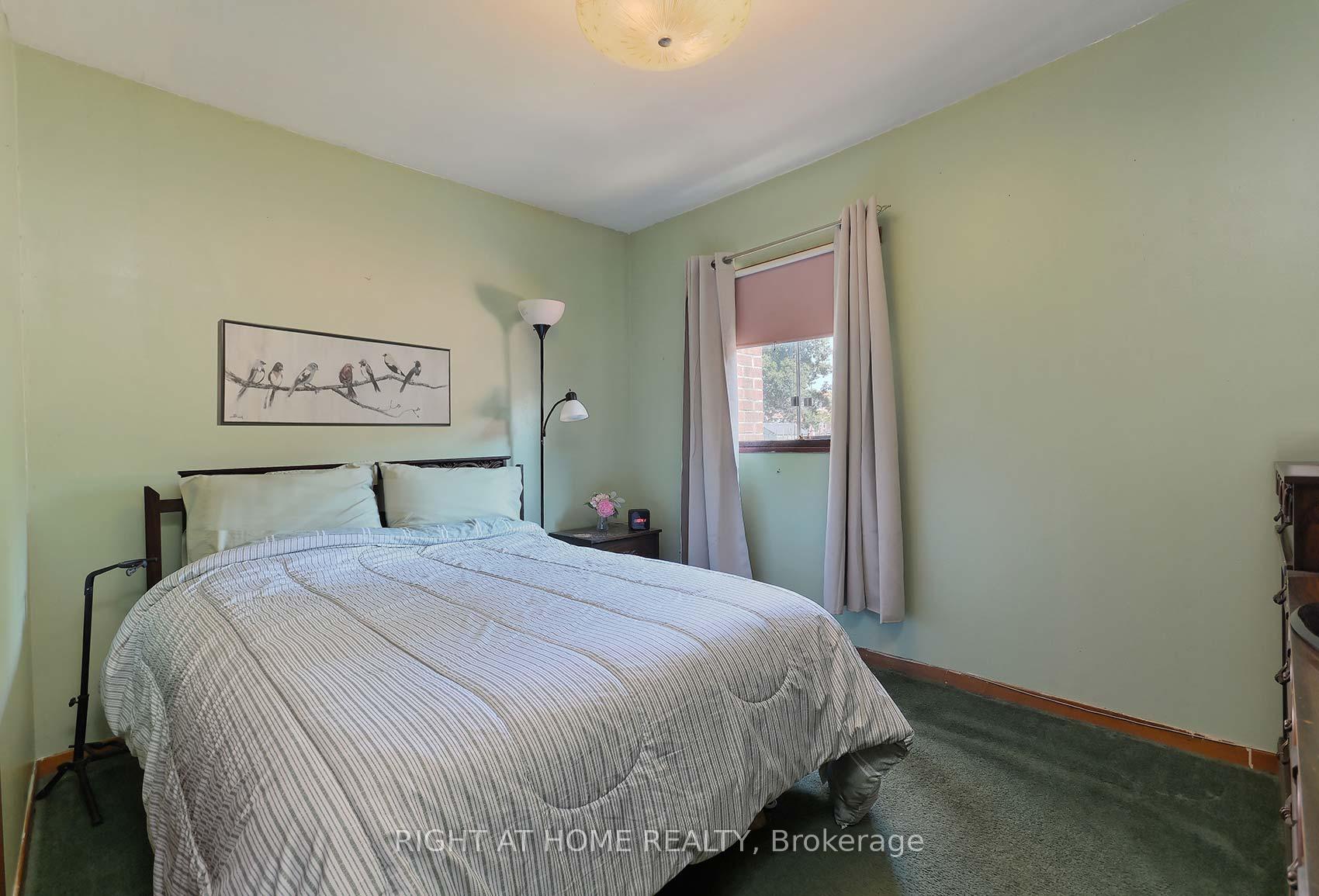 Photo 9 of 1171 Northmount Avenue, Mississauga, Lakeview — HOMEH