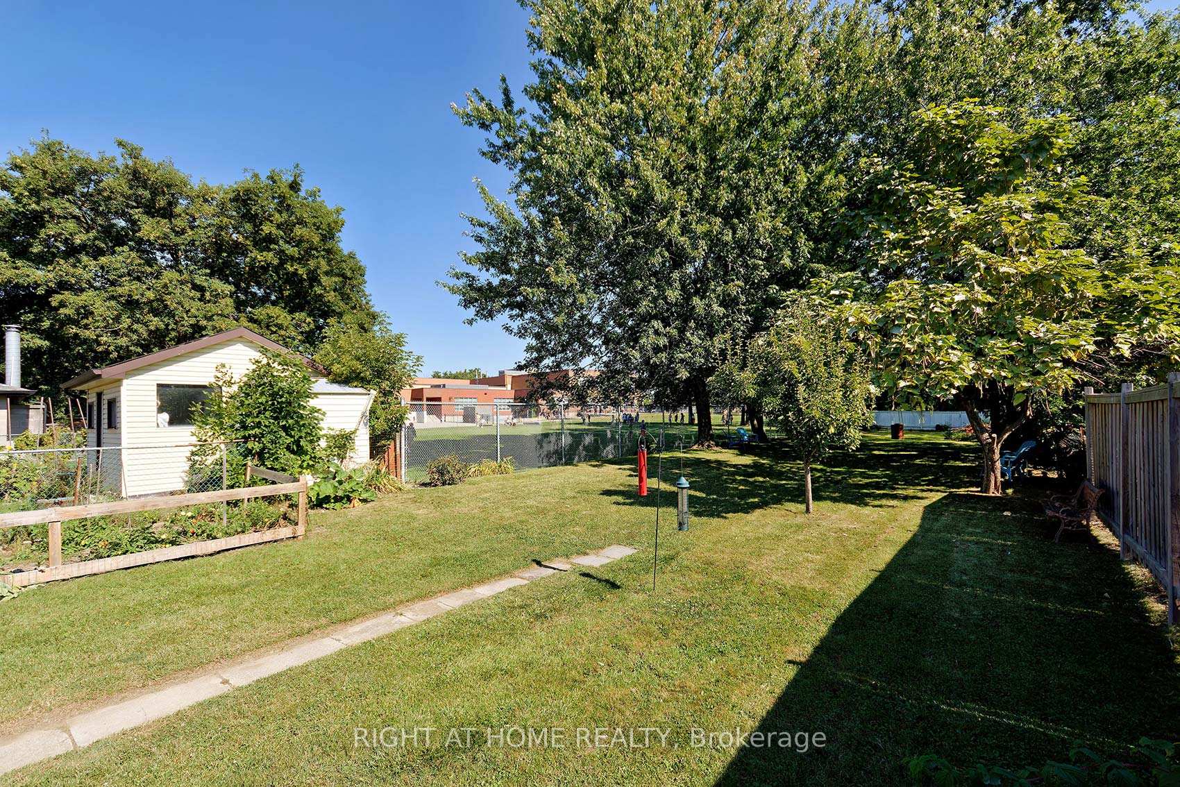 Photo 22 of 1171 Northmount Avenue, Mississauga, Lakeview — HOMEH
