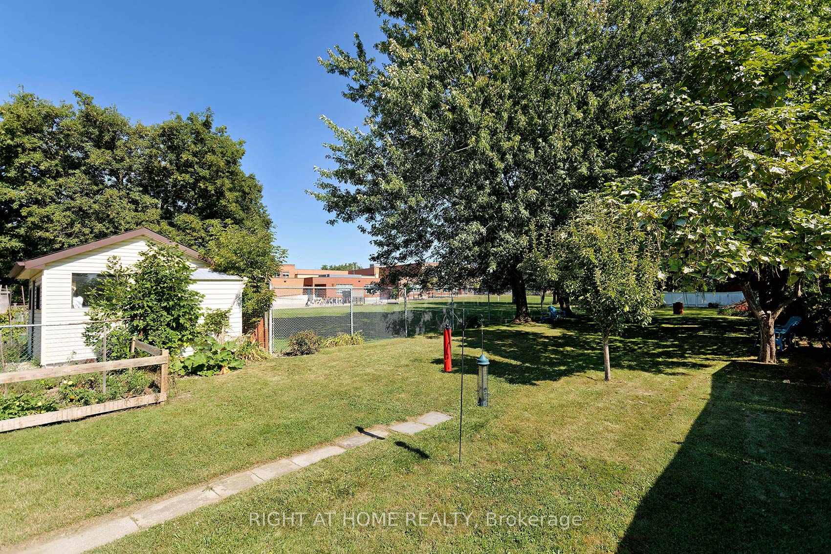 Photo 25 of 1171 Northmount Avenue, Mississauga, Lakeview — HOMEH