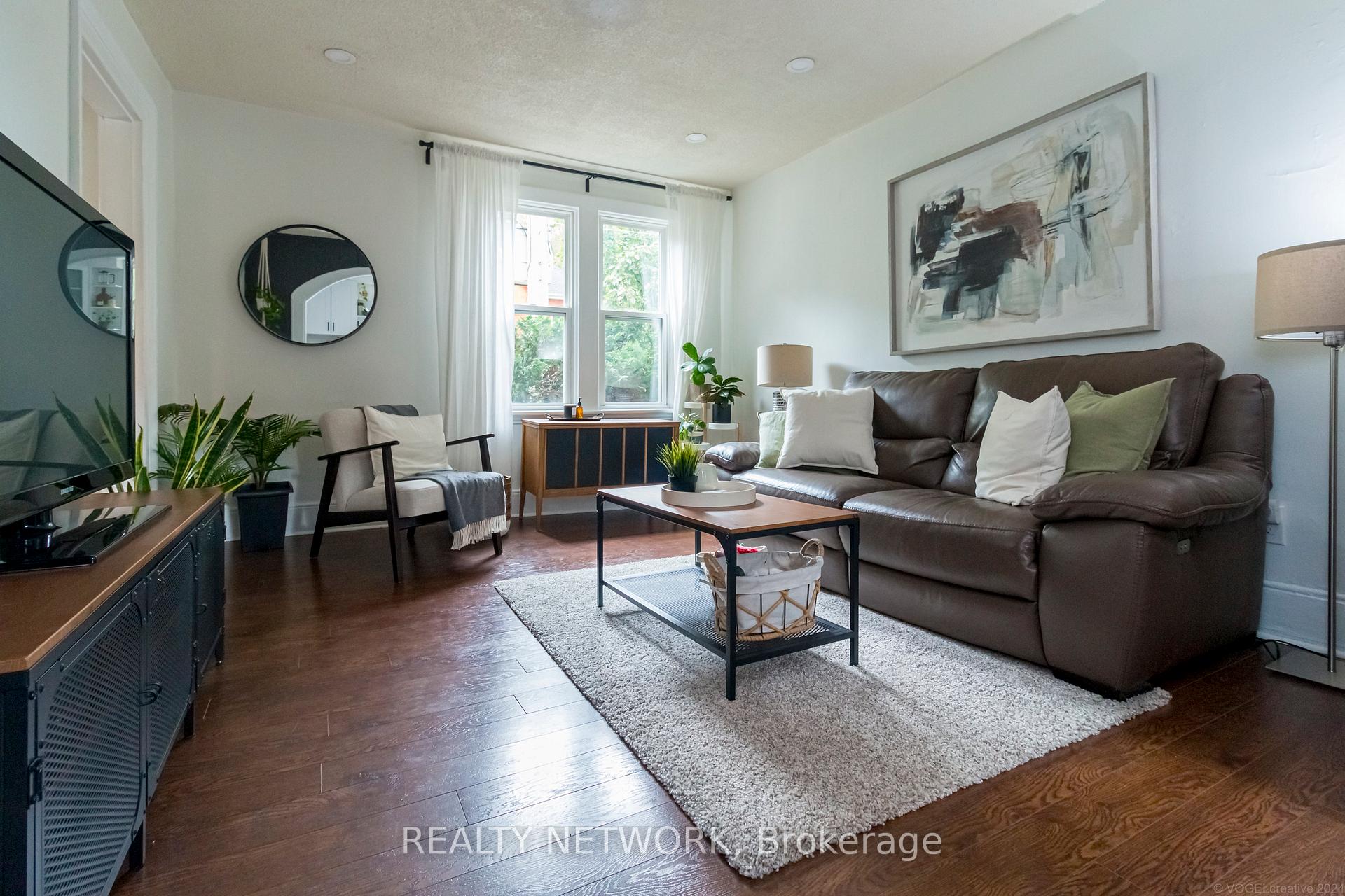 Photo 10 of 40 Hess Street N, Hamilton, Central — HOMEH