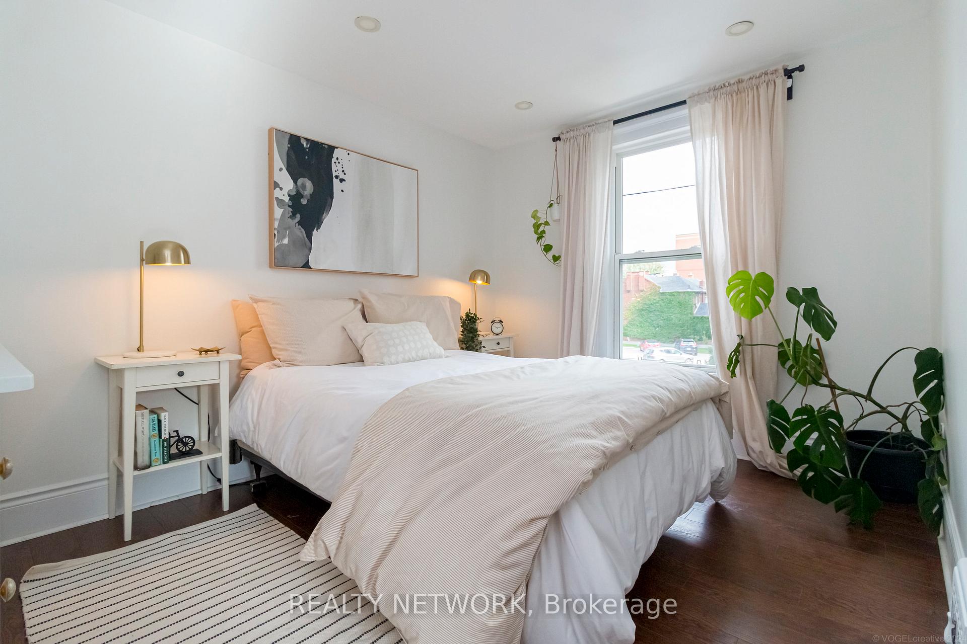 Photo 17 of 40 Hess Street N, Hamilton, Central — HOMEH