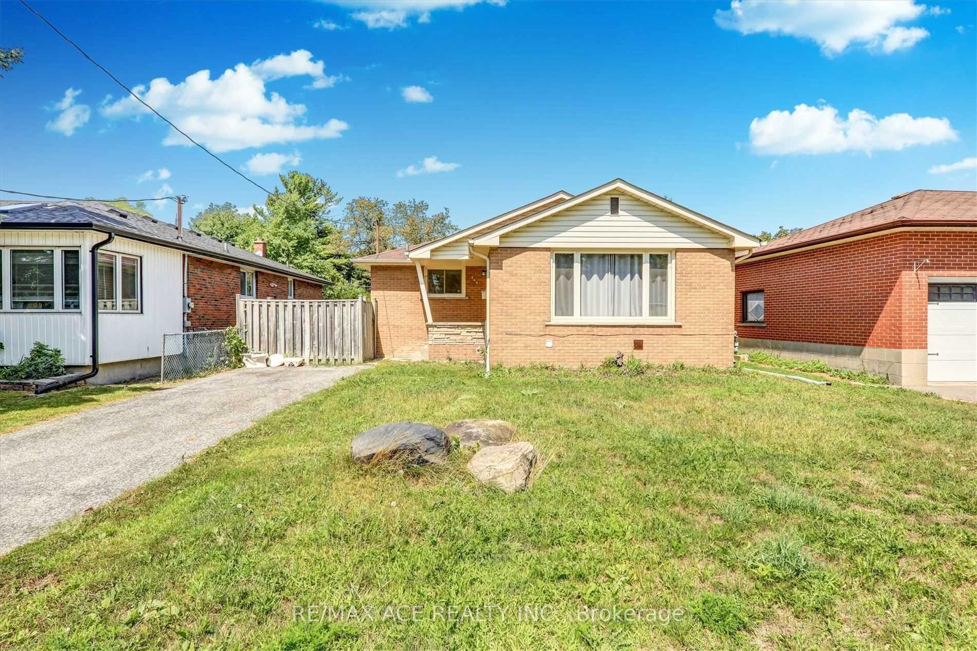 Photo 6 of 646 Gibb Street, Oshawa, Vanier — HOMEH