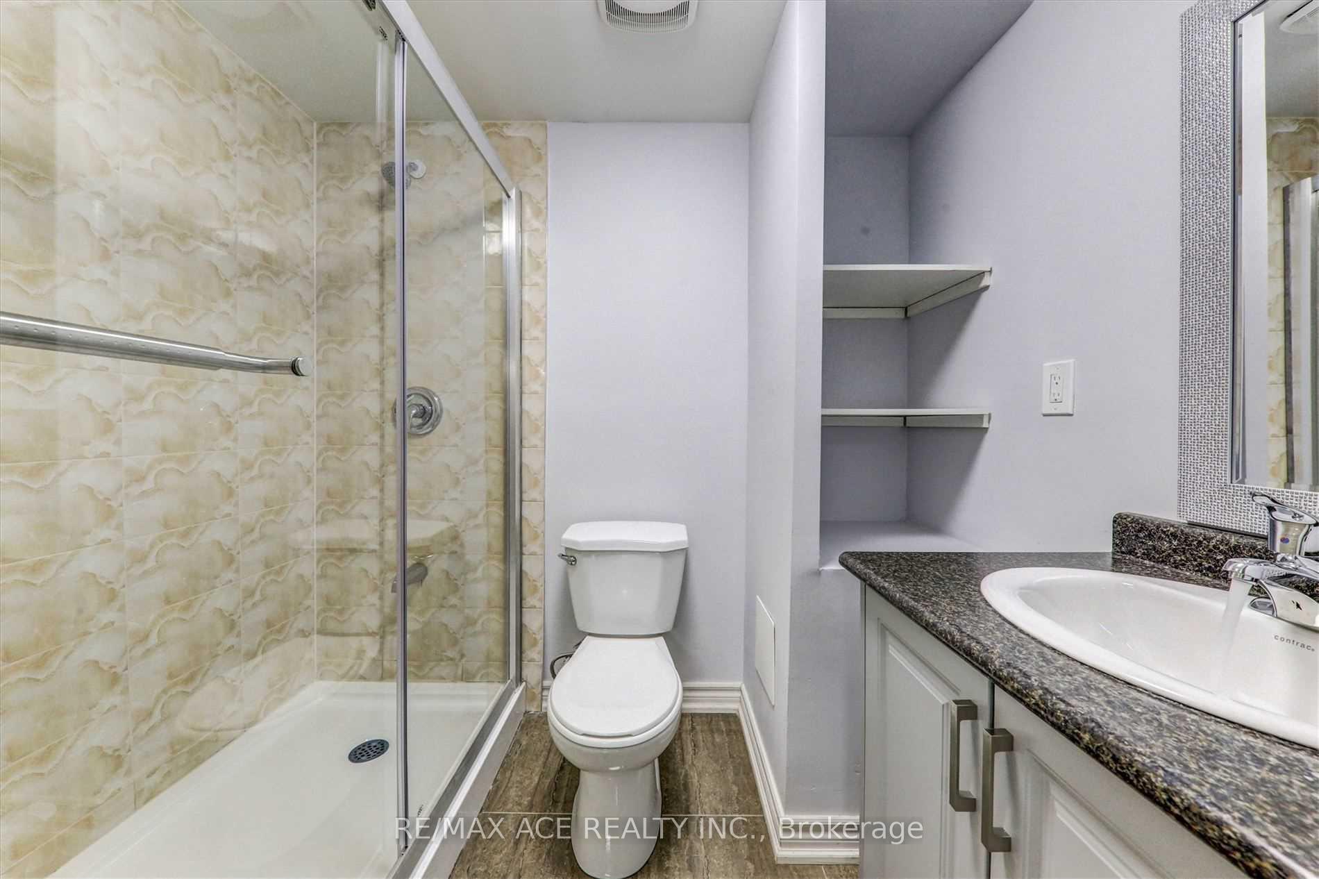 Photo 20 of 646 Gibb Street, Oshawa, Vanier — HOMEH