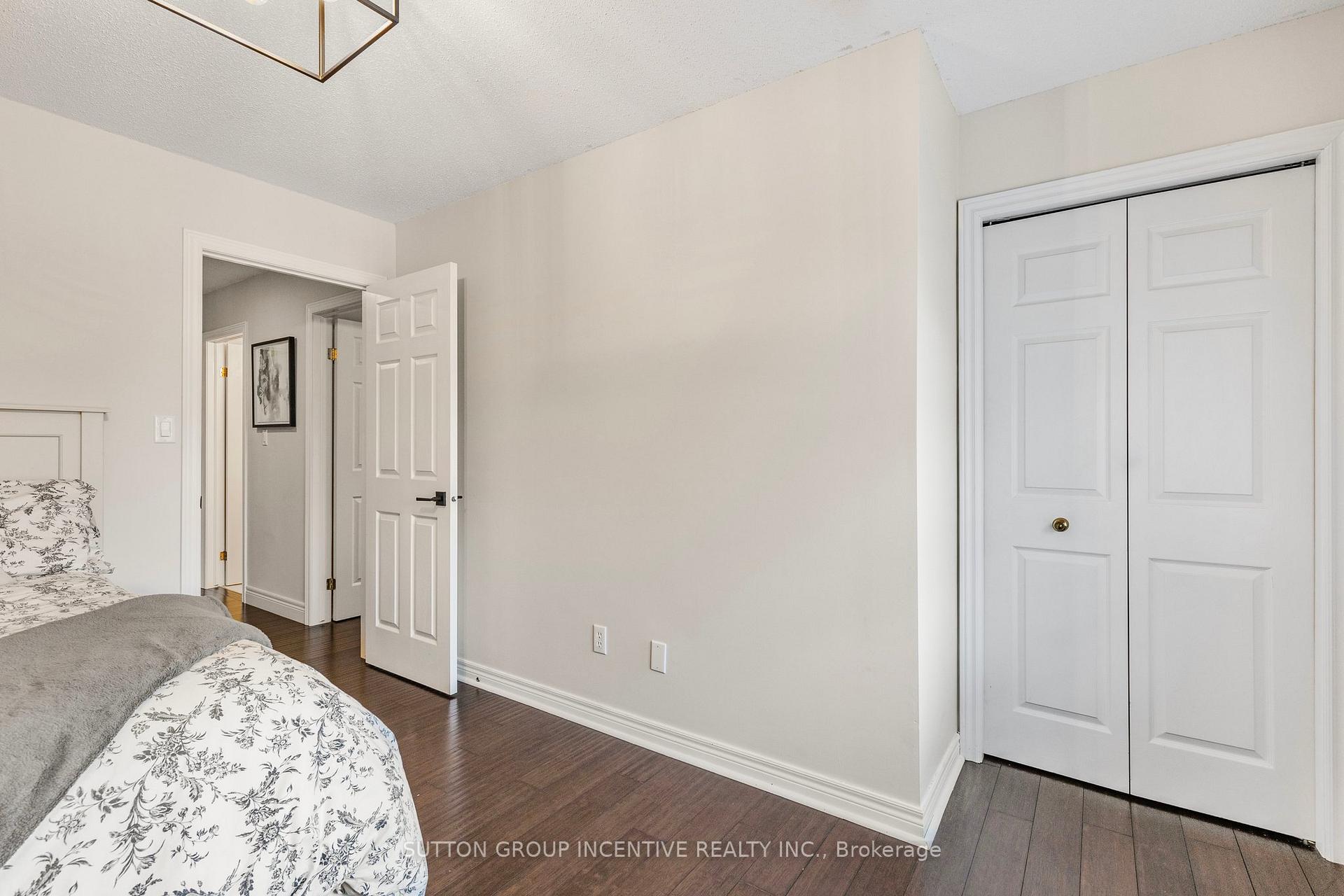 Photo 27 of 25 Silver Court, Hamilton, Waterdown — HOMEH