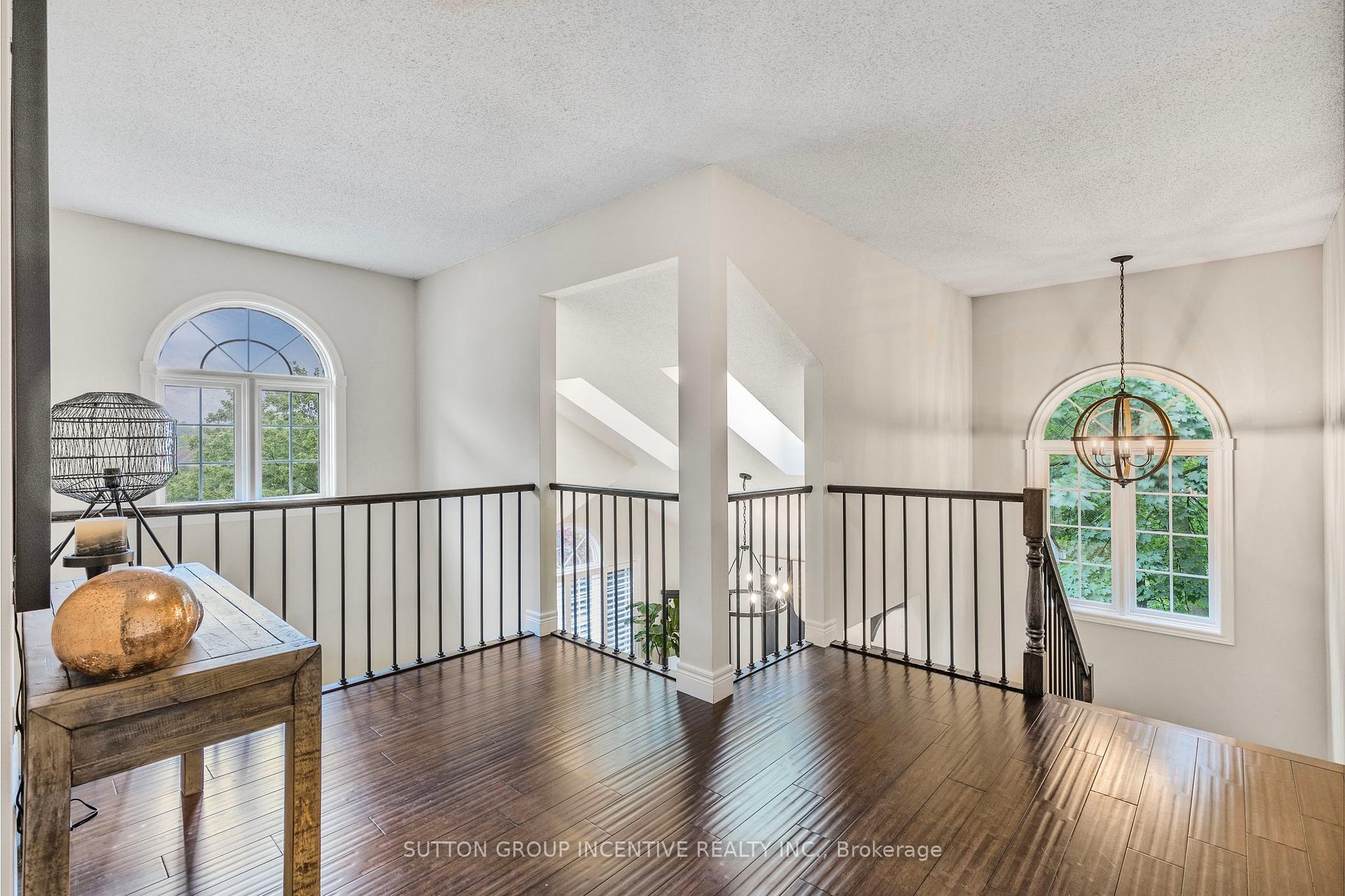 Photo 30 of 25 Silver Court, Hamilton, Waterdown — HOMEH