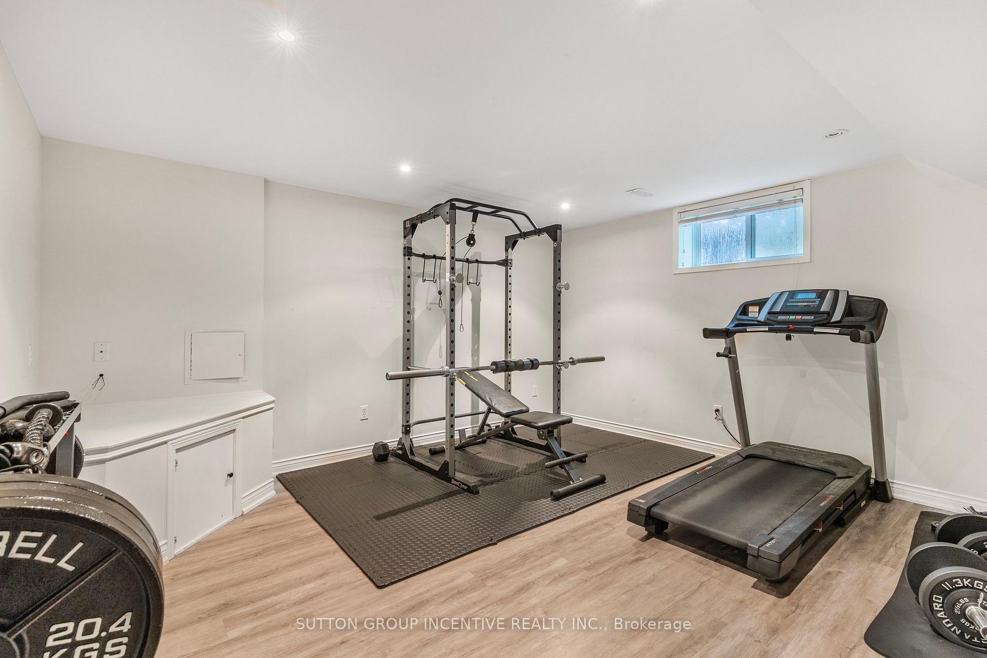 Photo 26 of 25 Silver Court, Hamilton, Waterdown — HOMEH