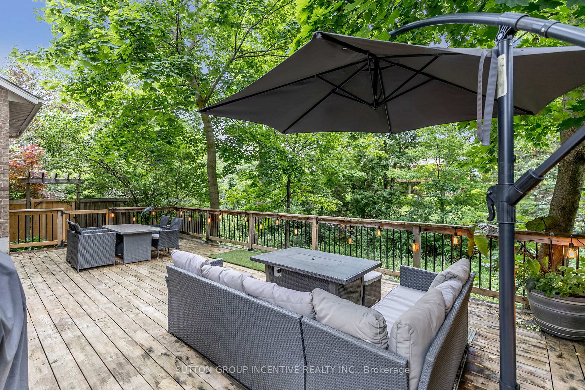 Photo 35 of 25 Silver Court, Hamilton, Waterdown — HOMEH
