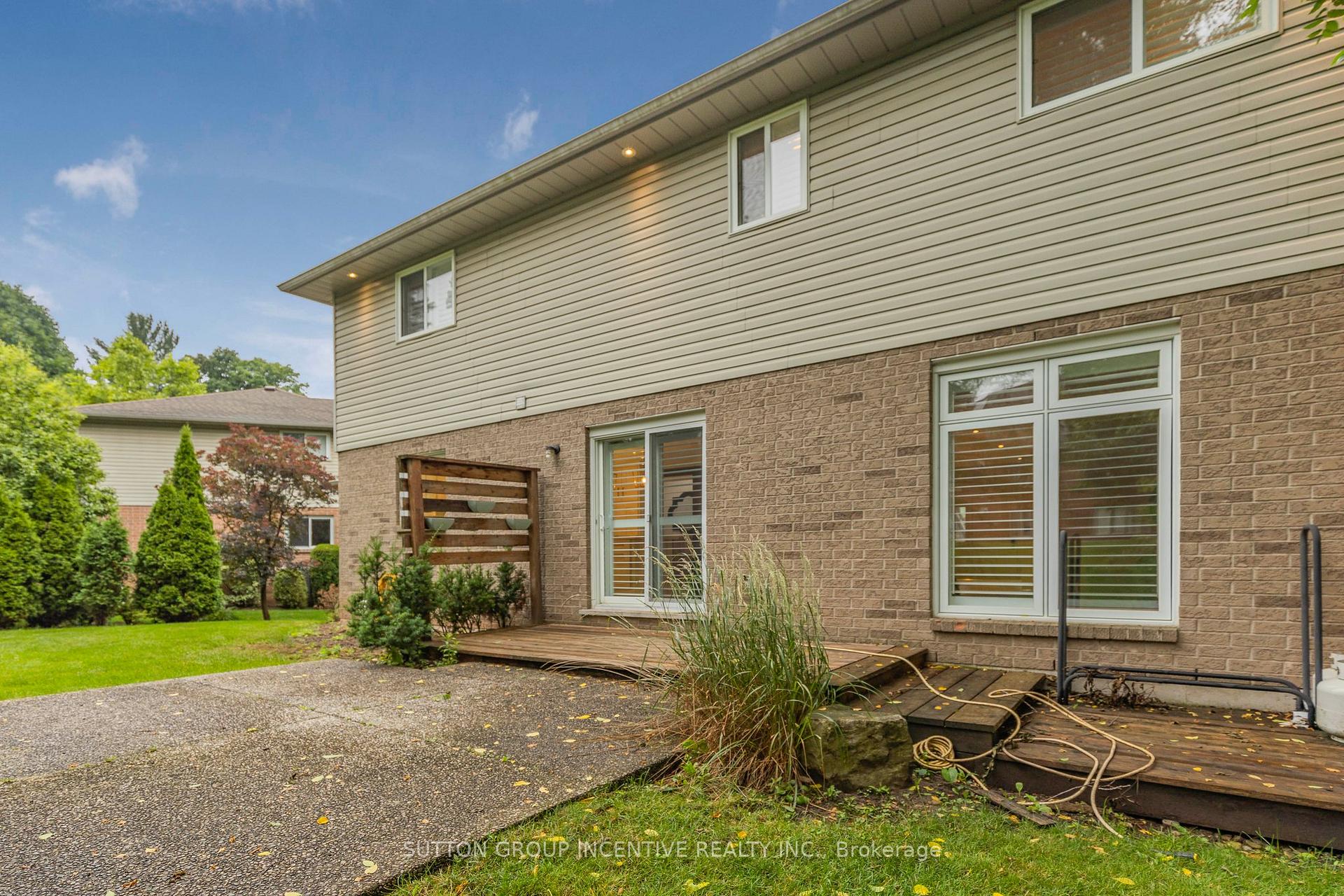 Photo 40 of 25 Silver Court, Hamilton, Waterdown — HOMEH