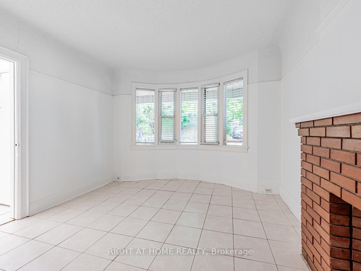 Photo 16 of 15 Regal Road, Toronto, Wychwood — HOMEH