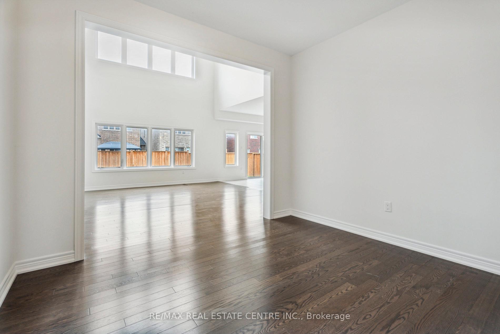 Photo 12 of 1042 Cole Street, Innisfil, Alcona — HOMEH