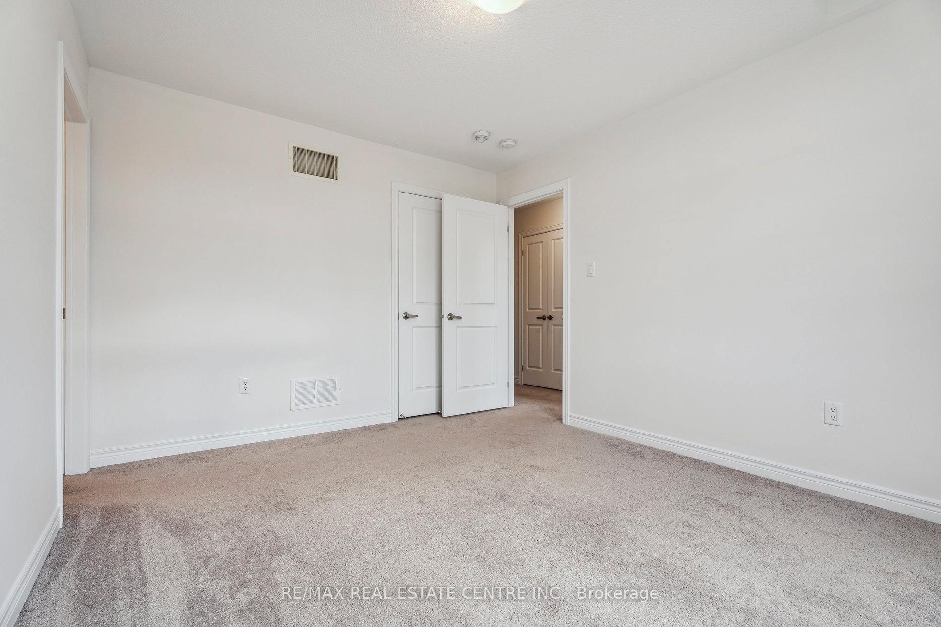 Photo 21 of 1042 Cole Street, Innisfil, Alcona — HOMEH