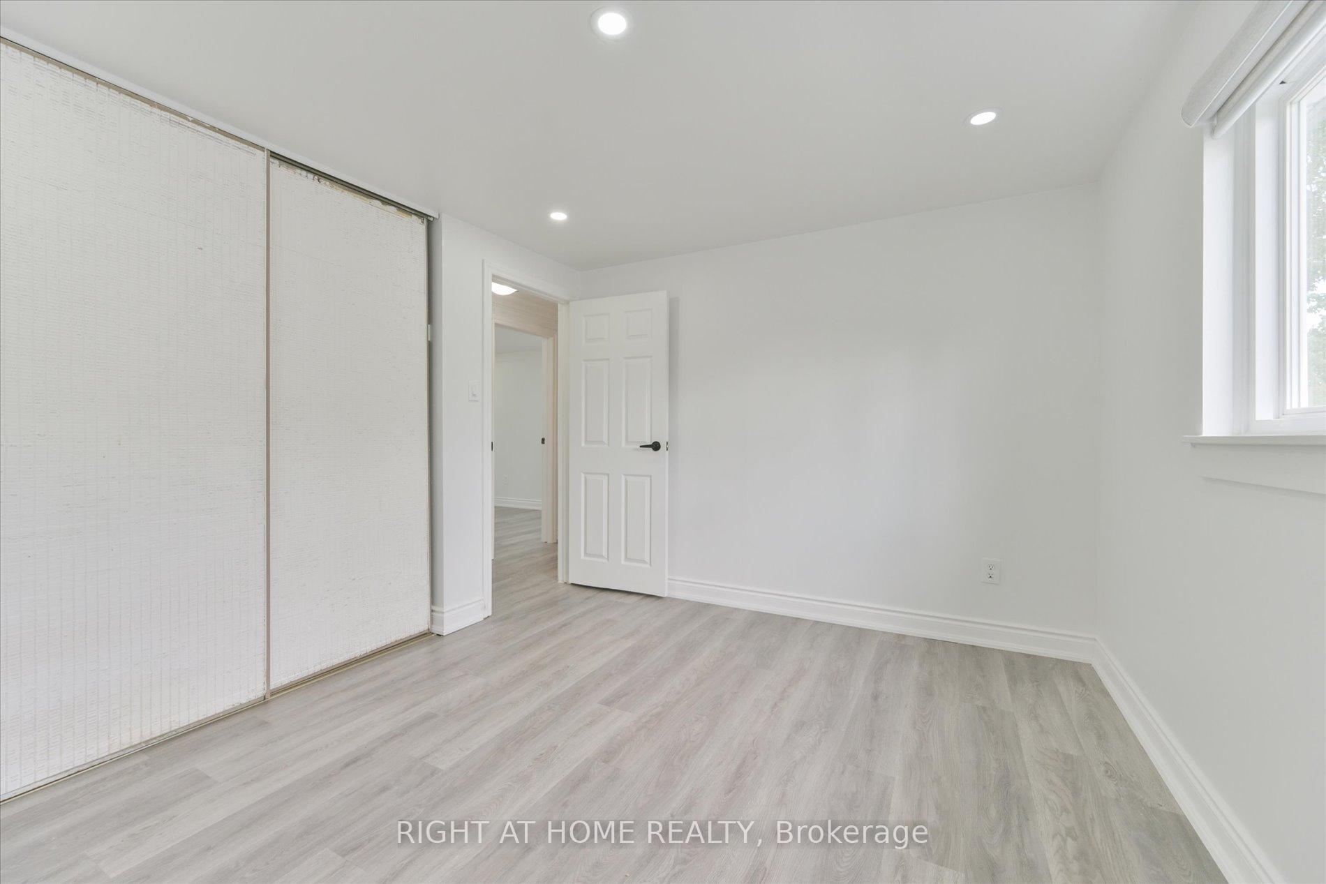 Photo 13 of 2 Gondola Crescent, Brampton, Northgate — HOMEH