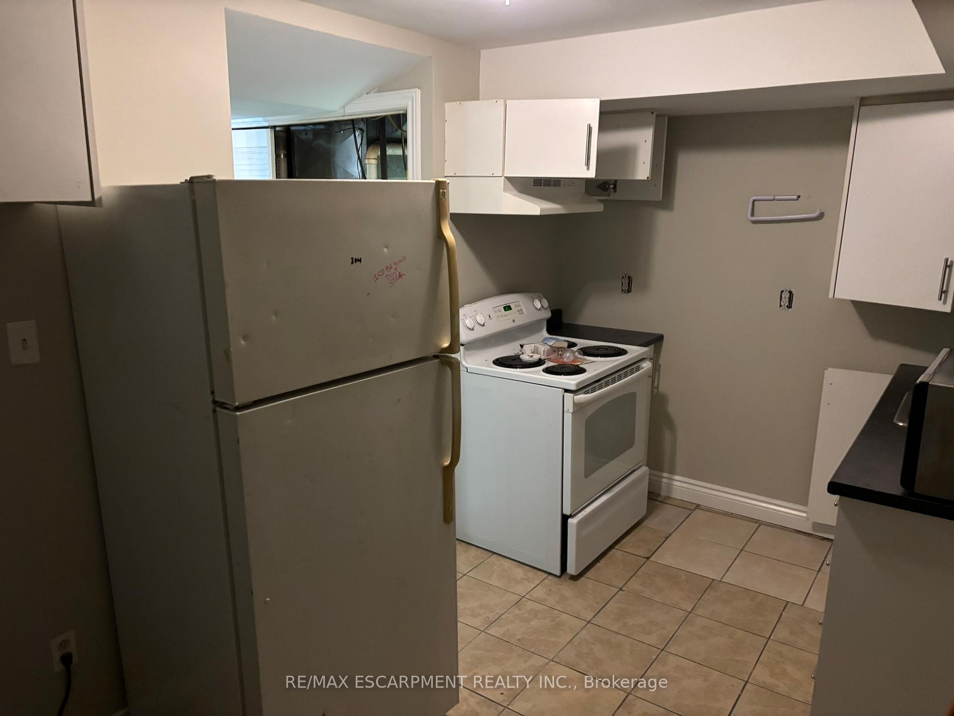 Photo 12 of 124 Cathcart Street, Hamilton, Beasley — HOMEH