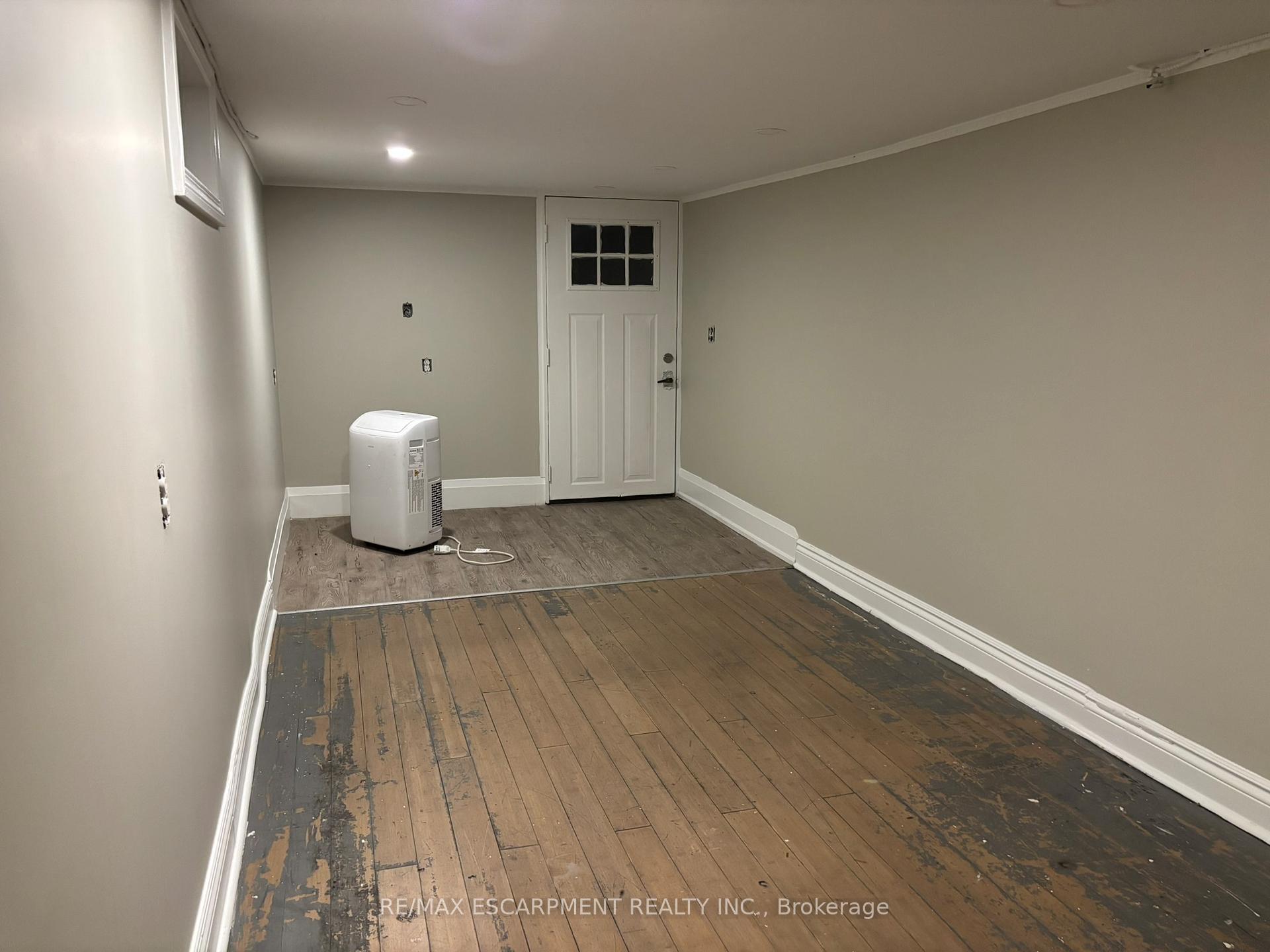 Photo 16 of 124 Cathcart Street, Hamilton, Beasley — HOMEH