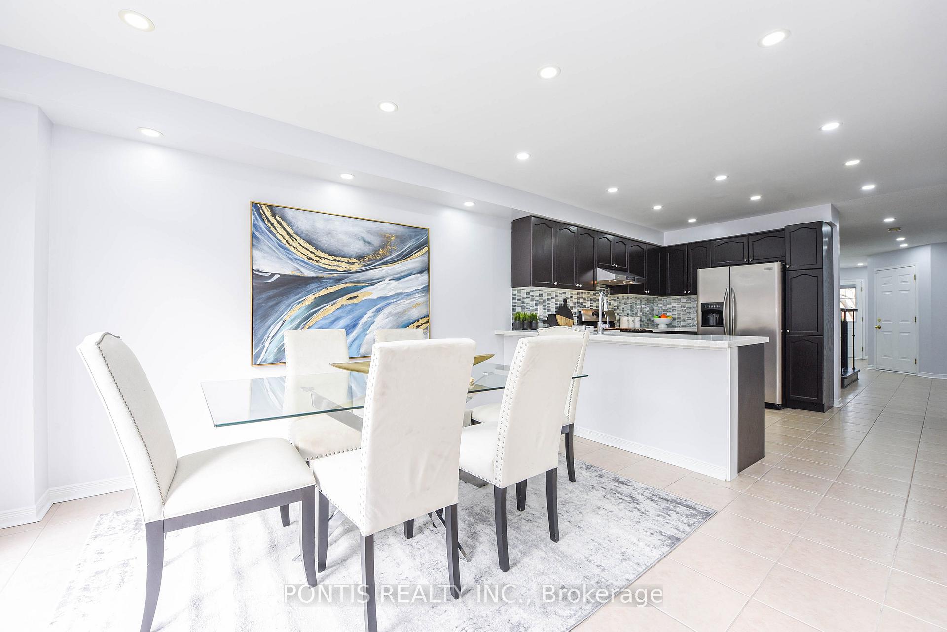 Photo 9 of 73 Rollingwood Drive, Brampton, Fletcher's Creek South — HOMEH