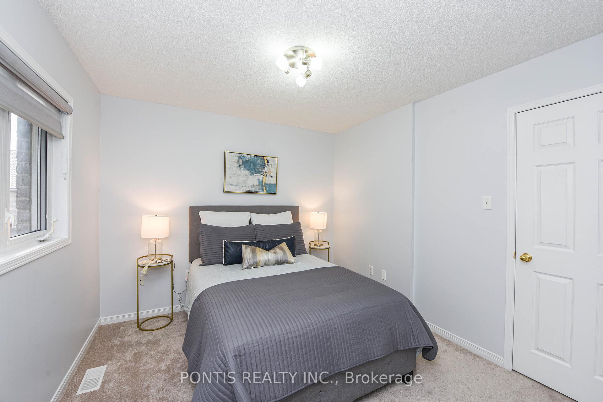 Photo 22 of 73 Rollingwood Drive, Brampton, Fletcher's Creek South — HOMEH