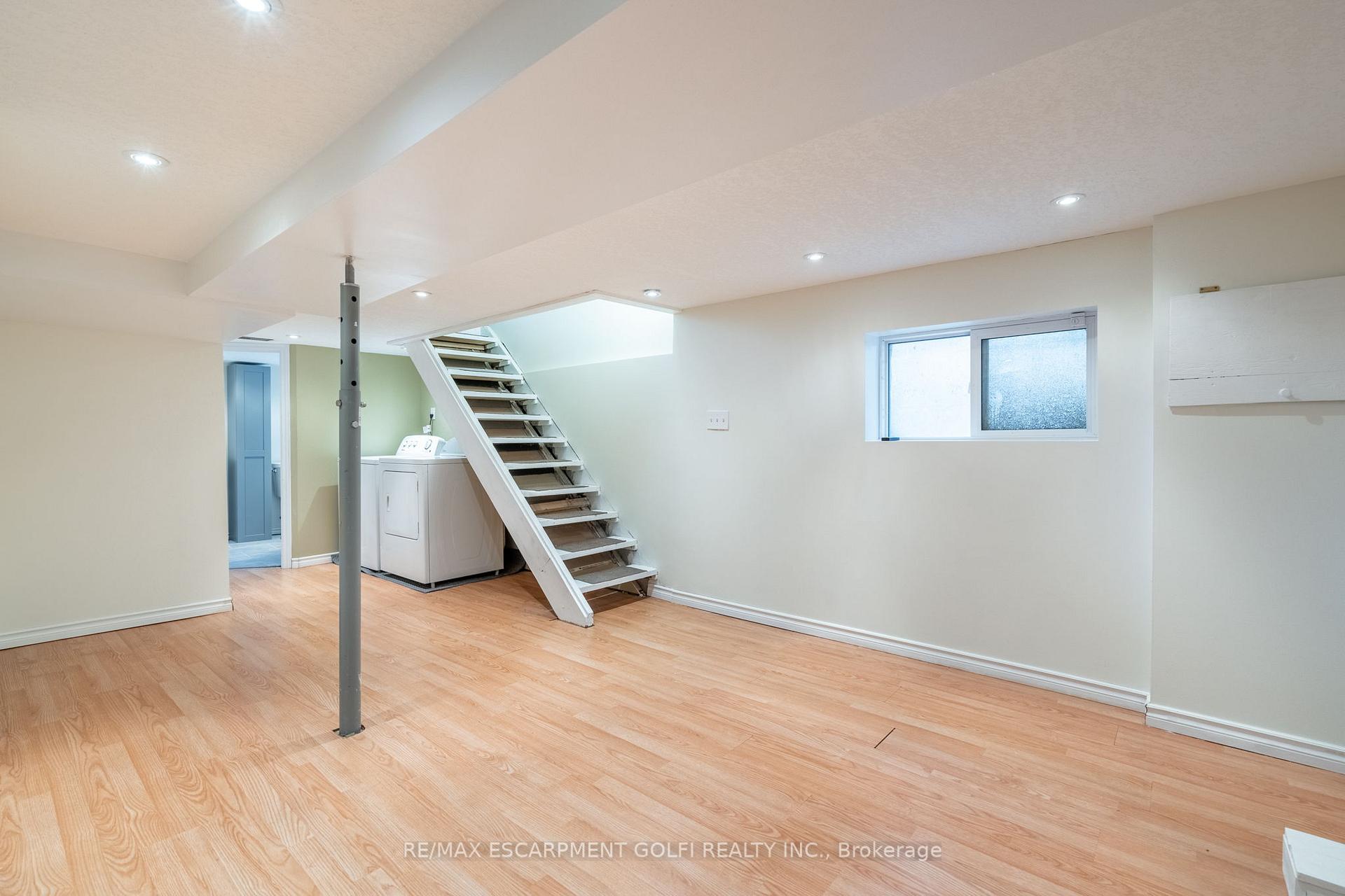 Photo 24 of 22 Bayfield Avenue, Hamilton, Crown Point — HOMEH