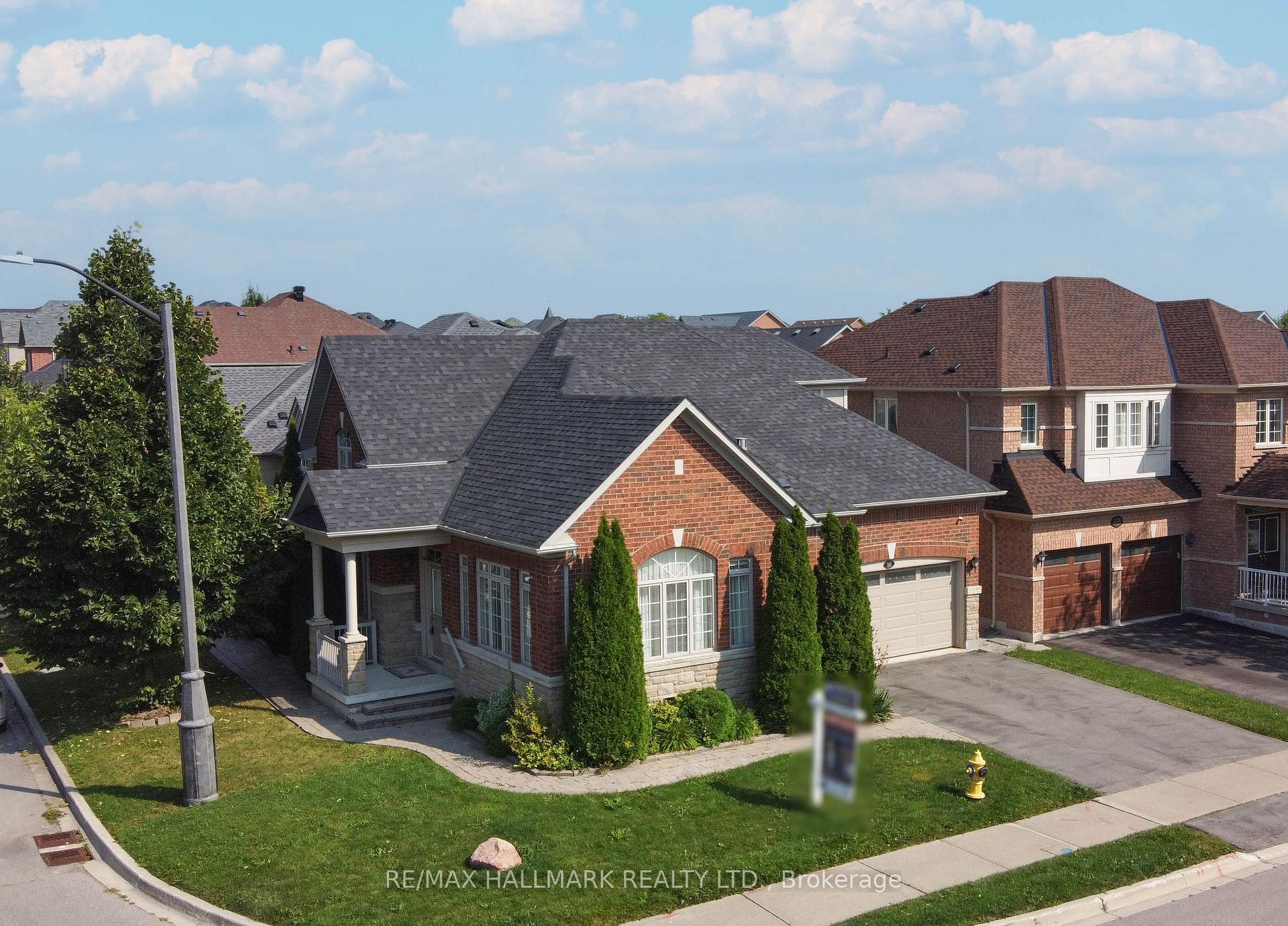 Photo 1 of 243 Via Campanile Road, Vaughan, Vellore Village — HOMEH