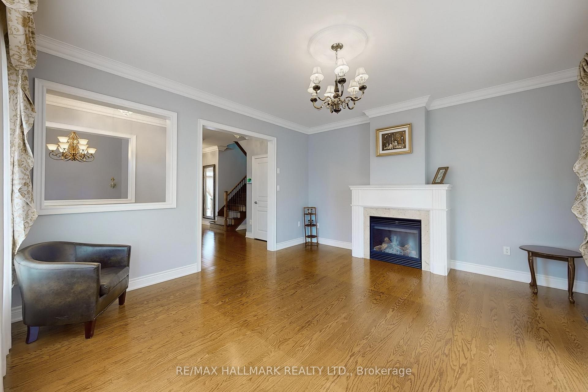 Photo 20 of 243 Via Campanile Road, Vaughan, Vellore Village — HOMEH