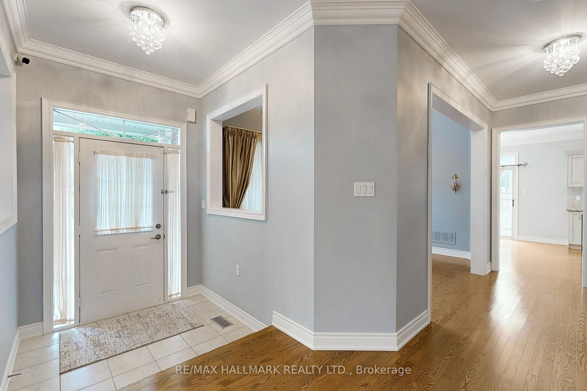 Photo 9 of 243 Via Campanile Road, Vaughan, Vellore Village — HOMEH