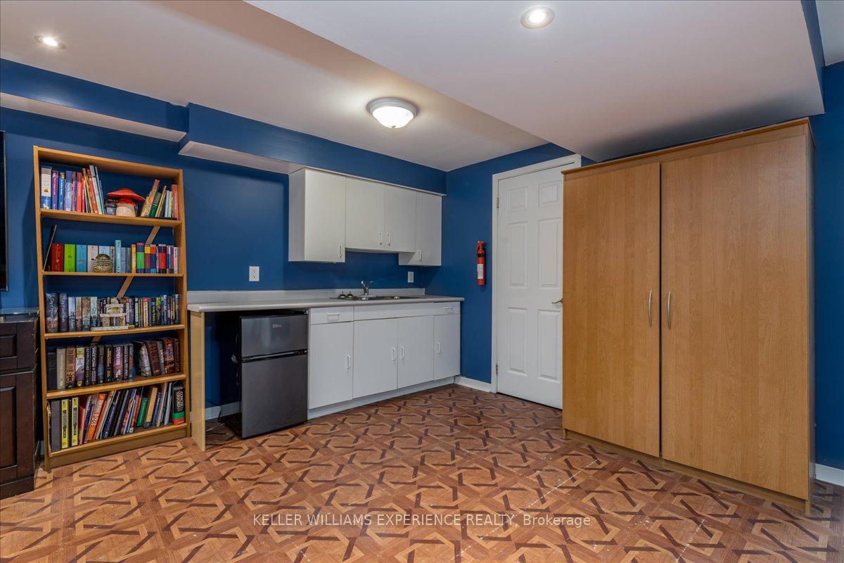 Photo 27 of 32 Majesty Boulevard, Barrie, Innis-Shore — HOMEH
