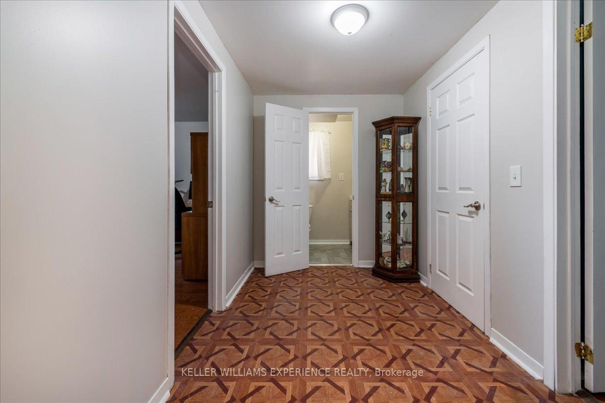 Photo 20 of 32 Majesty Boulevard, Barrie, Innis-Shore — HOMEH
