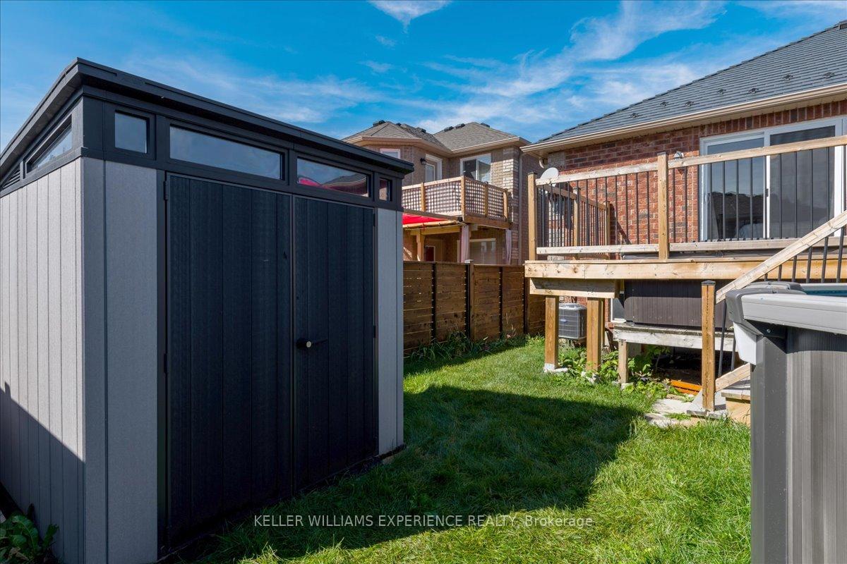 Photo 29 of 32 Majesty Boulevard, Barrie, Innis-Shore — HOMEH