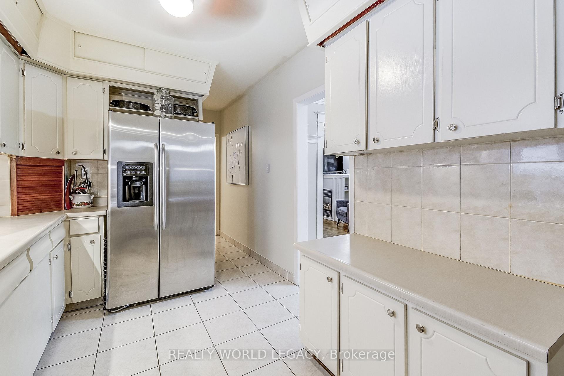 Photo 8 of 83 Graham Avenue S, Hamilton, Delta — HOMEH