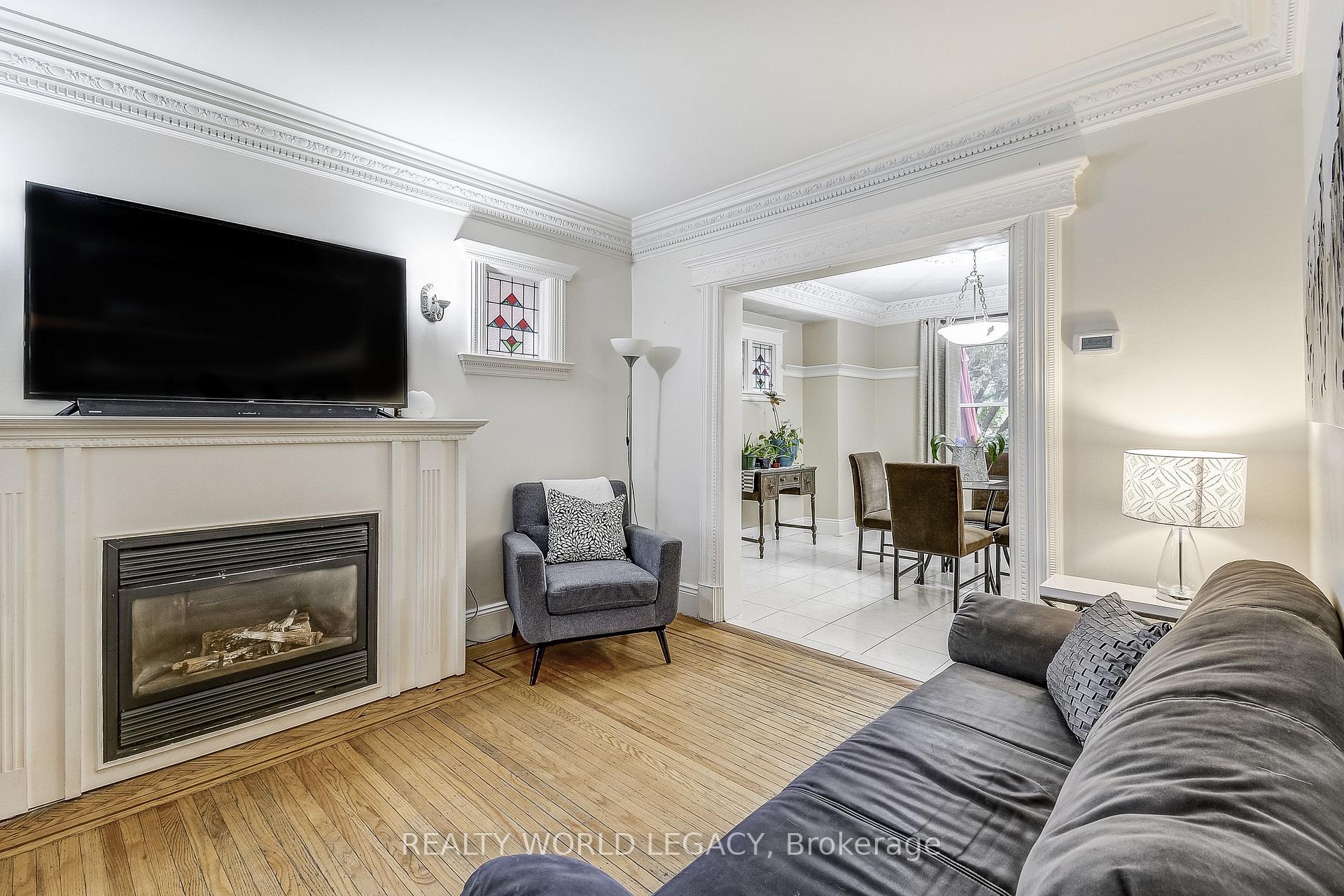 Photo 10 of 83 Graham Avenue S, Hamilton, Delta — HOMEH