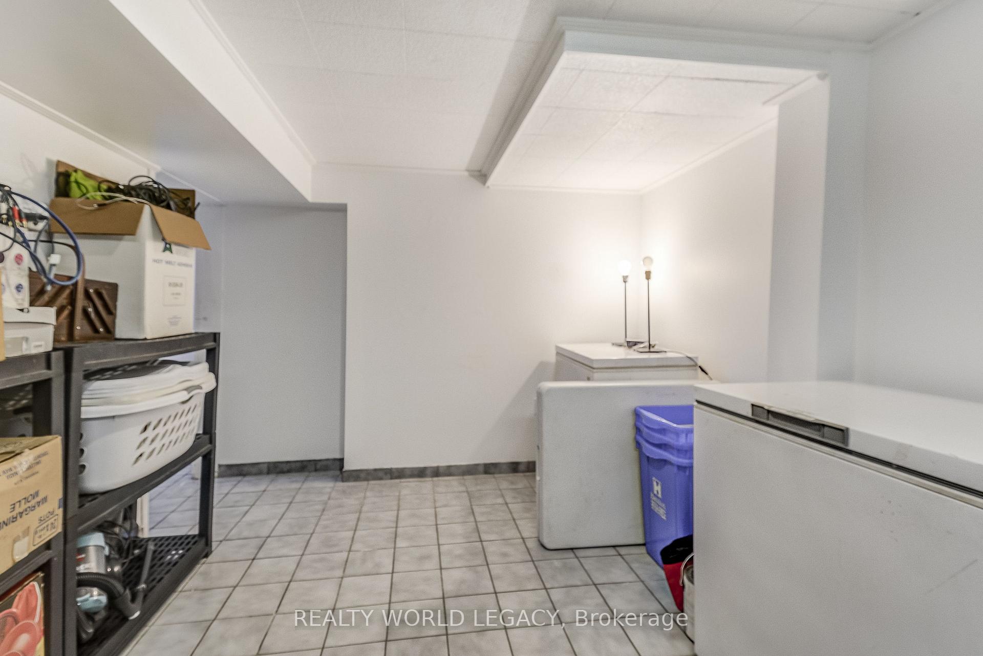 Photo 24 of 83 Graham Avenue S, Hamilton, Delta — HOMEH