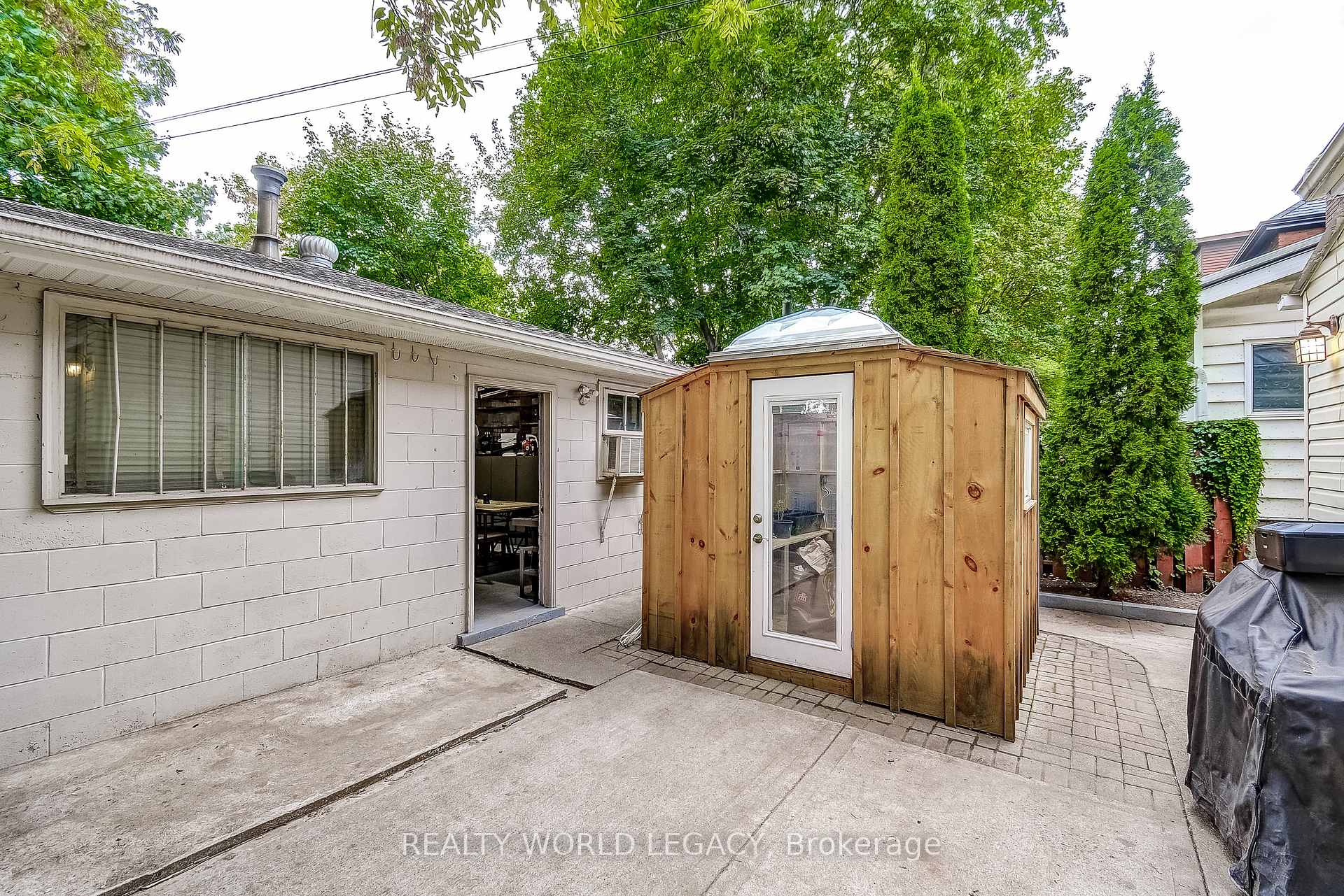 Photo 34 of 83 Graham Avenue S, Hamilton, Delta — HOMEH