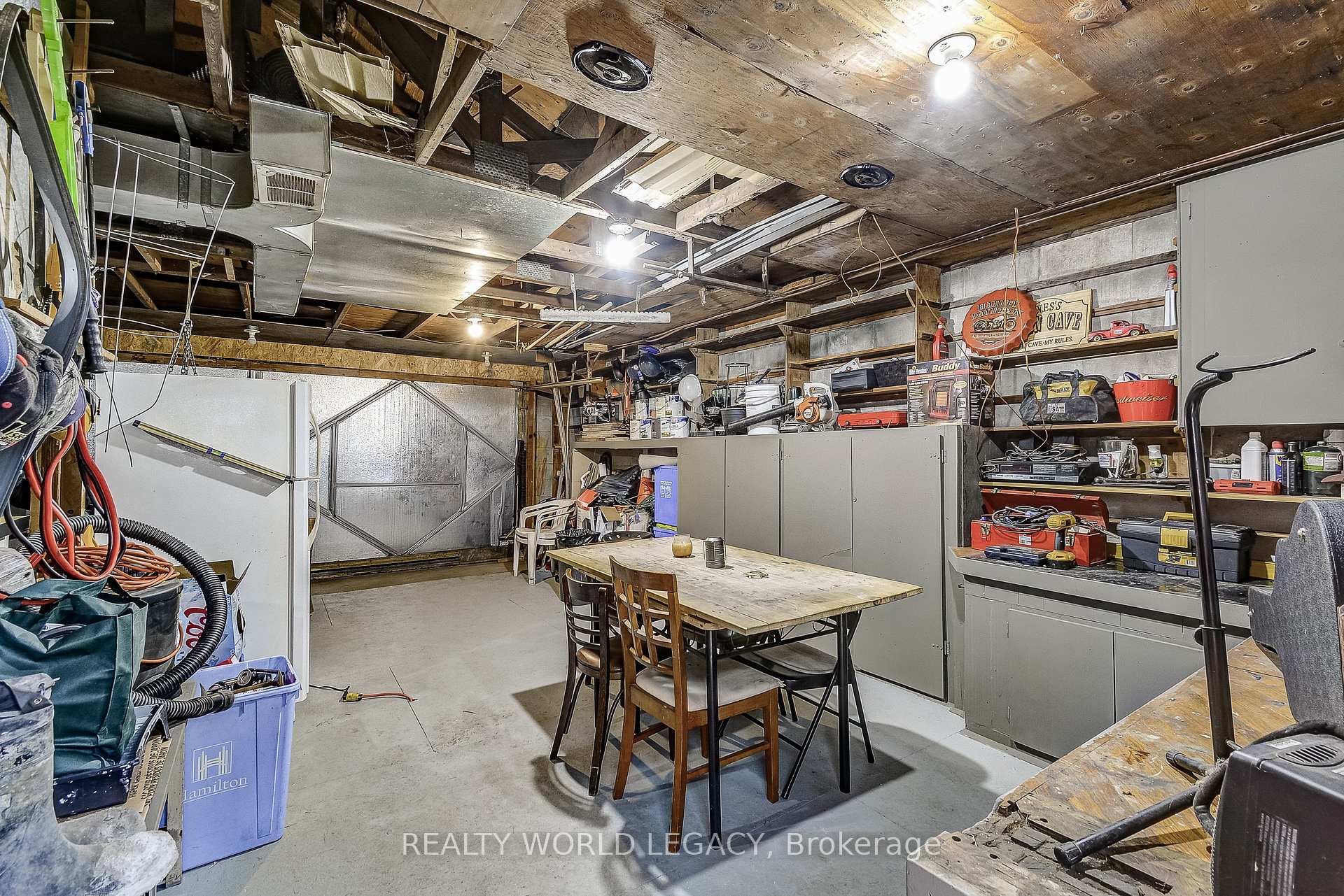 Photo 32 of 83 Graham Avenue S, Hamilton, Delta — HOMEH