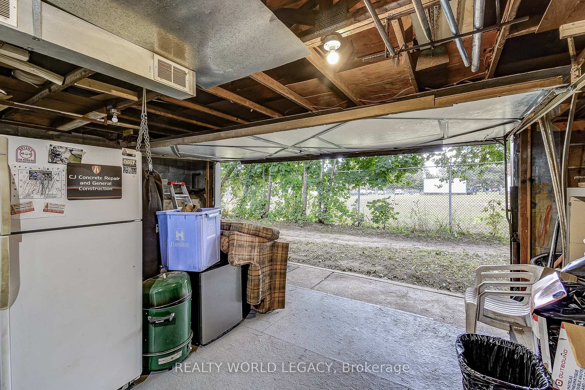 Photo 37 of 83 Graham Avenue S, Hamilton, Delta — HOMEH