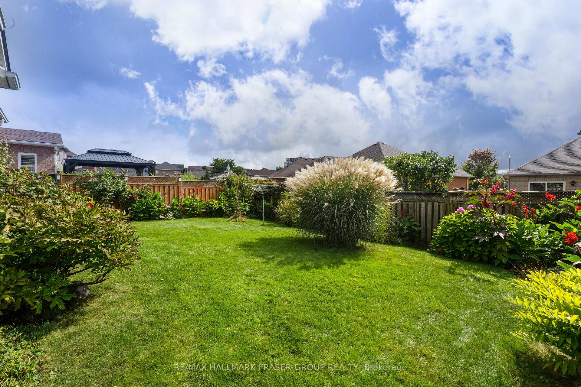 Photo 36 of 40 Temple West Crescent, Ajax, Northwest Ajax — HOMEH