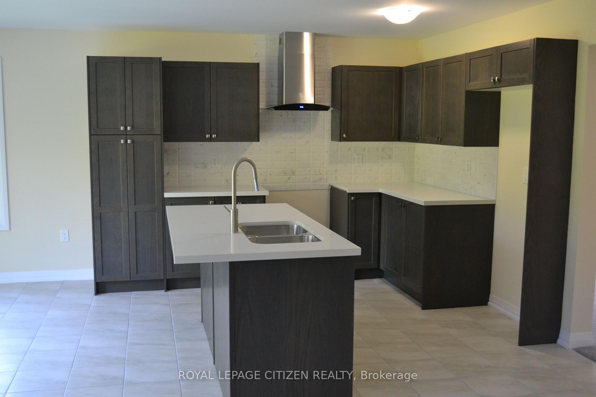 Photo 2 of 30 Revol Road, Penetanguishene — HOMEH